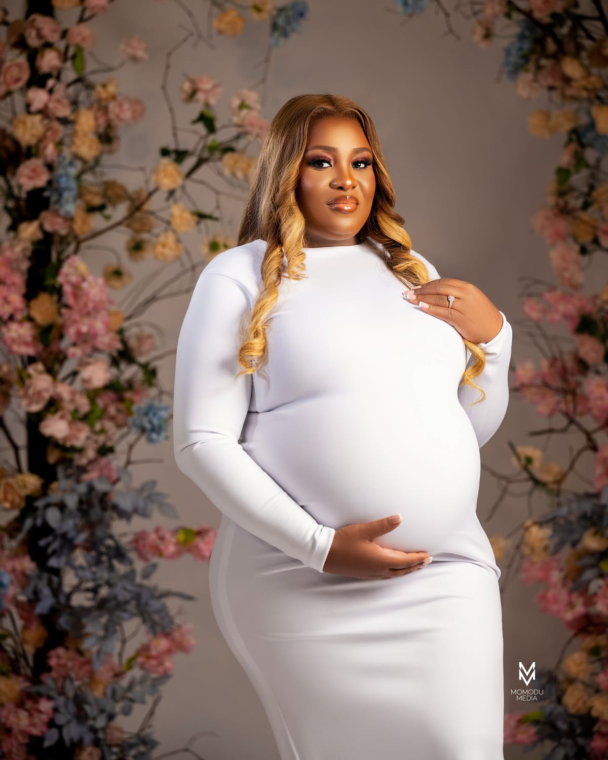 Momodu Studios maternity photography Abuja - Maternity Session